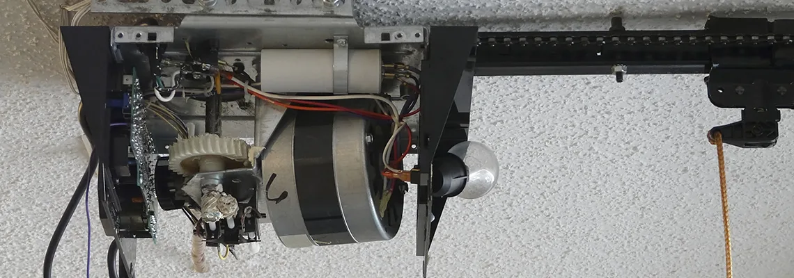 Sliding Garage Door Humming Noise Repair in Innisfil, Ontario