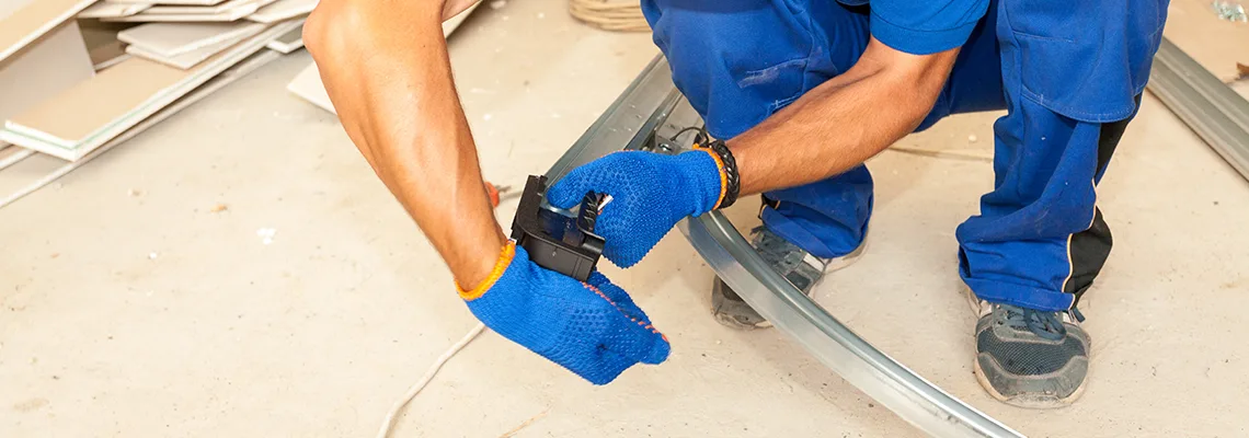 Fix Garage Door Panel in Innisfil, Ontario