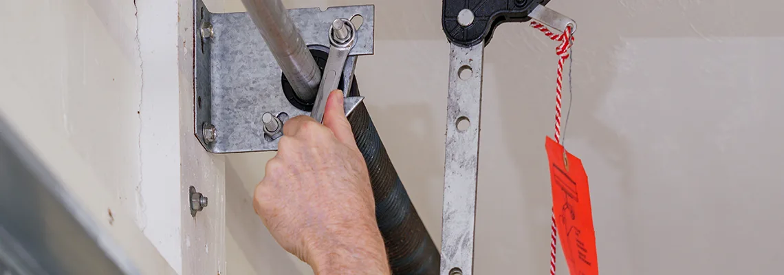 Fix Residential Garage Door in Innisfil, Ontario