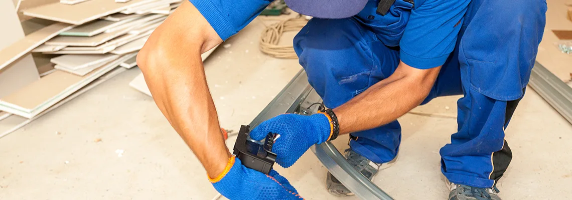 Fix Vinyl Garage Door Loud Noise in Innisfil, ON