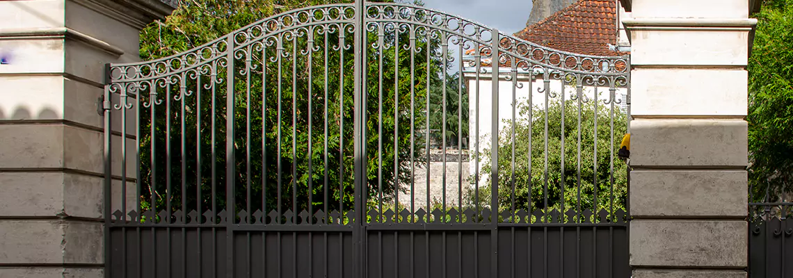 Wooden Swing Gate Repair in Innisfil, ON