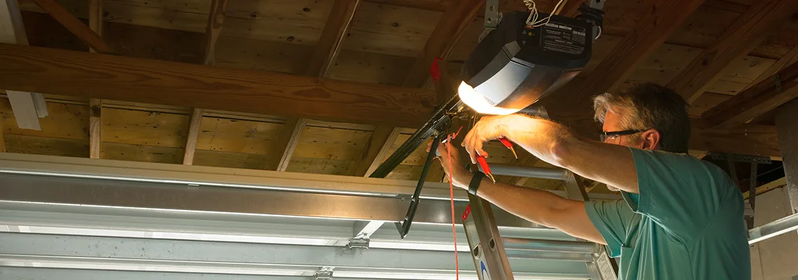 Garage Door Panel Troubleshooting in Innisfil, Ontario